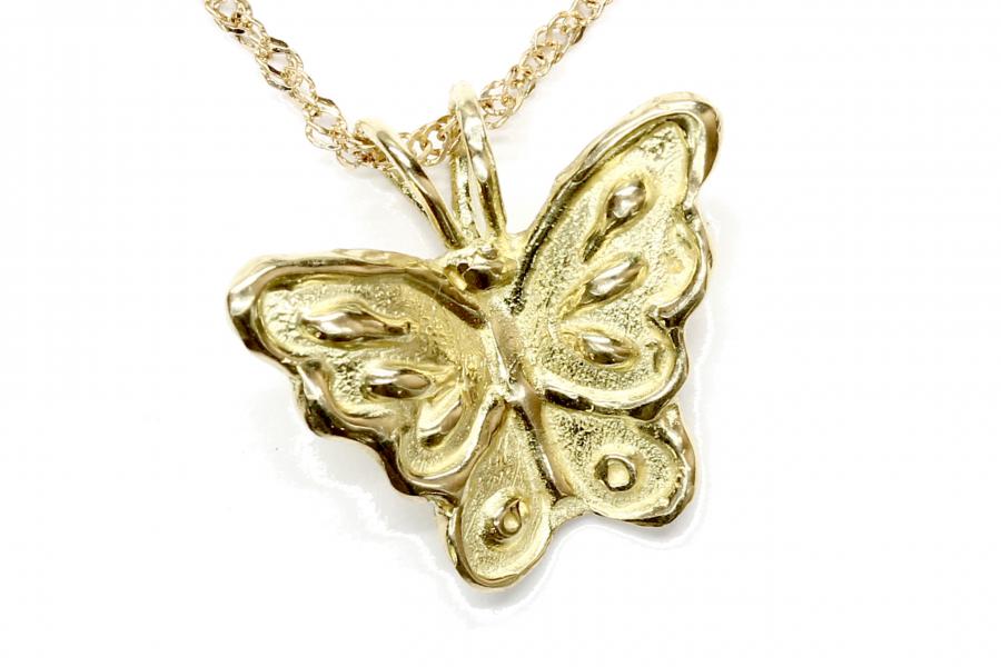 Ciondolo in oro con corniola