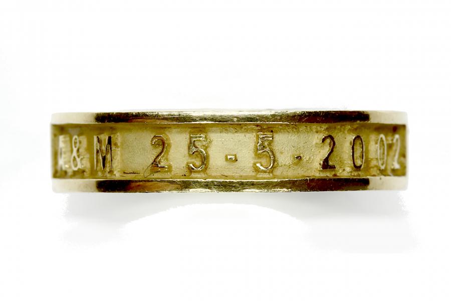 Fede irregolare in oro