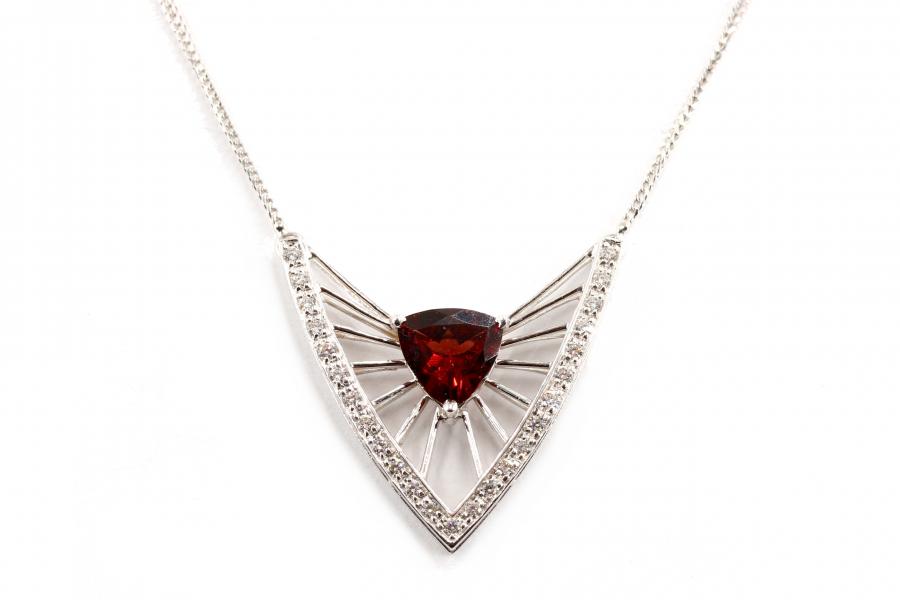 Collana in oro con acquamarine