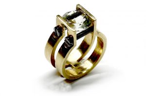 Anello in argento dorato con prasiolite