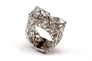 Anello in oro bianco