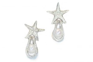 Orecchini maglia romana stella e perla