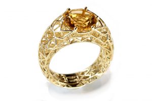 Anello in oro con quarzo citrino