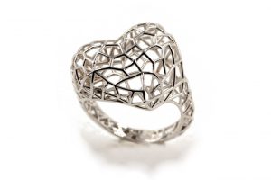 Anello in oro bianco